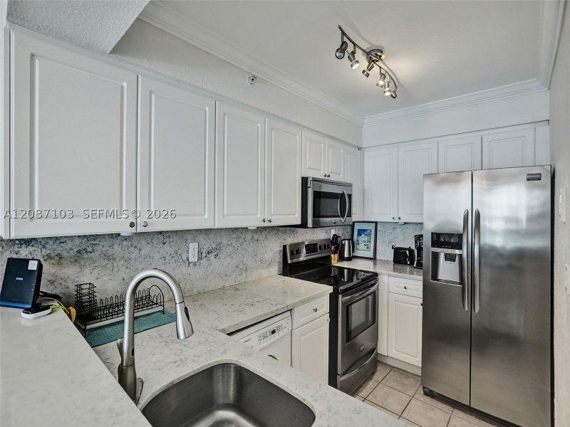 Property photo # 8