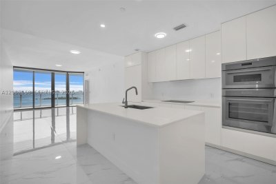 Aria Reserve Miami Apt #1205