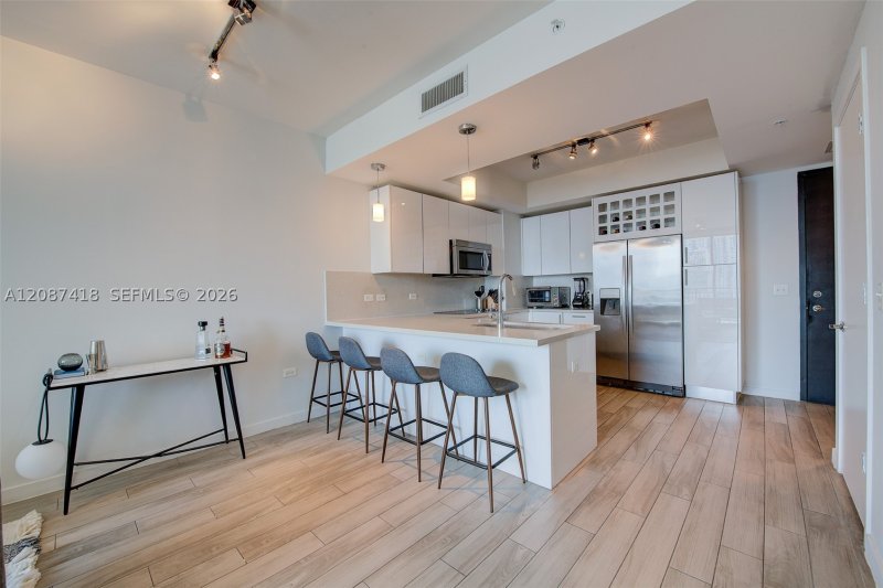Property photo # 6