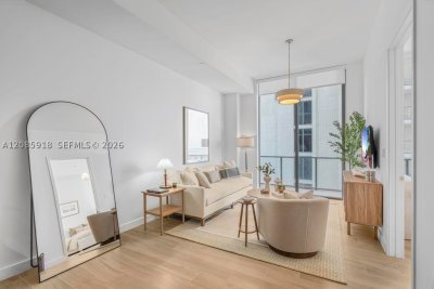 Alquiler de apartamento en Mr. C Residences Bayshore Tower 1008