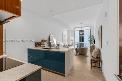 Alquiler de apartamento en Mr. C Residences Bayshore Tower 1008
