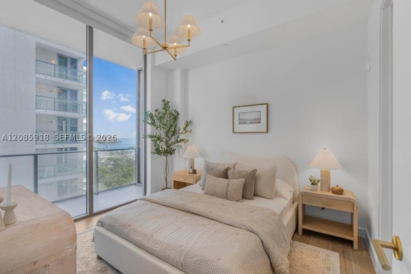 Alquiler de apartamento en Mr. C Residences Bayshore Tower 1008