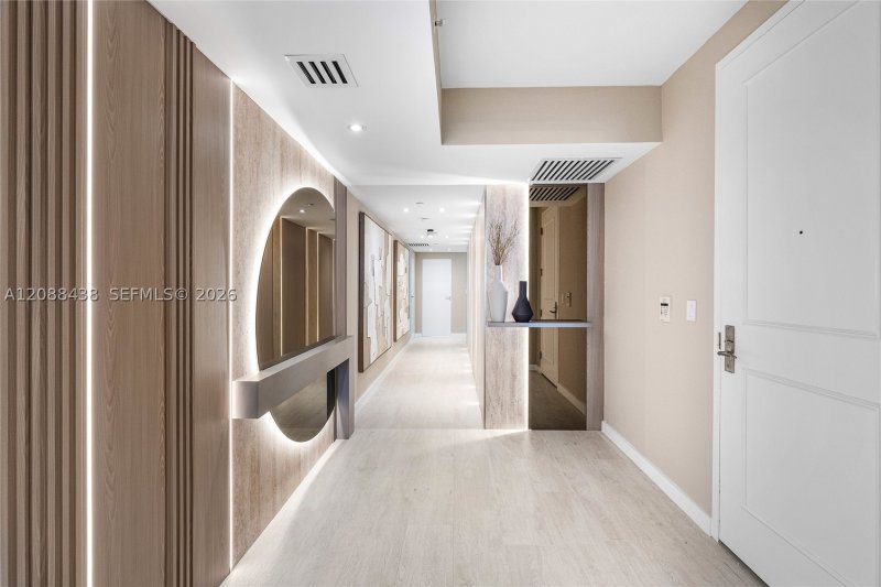 Condo for sale at Peninsula II 3009