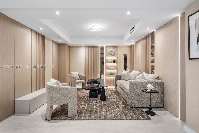 Condo for sale at Peninsula II 3009