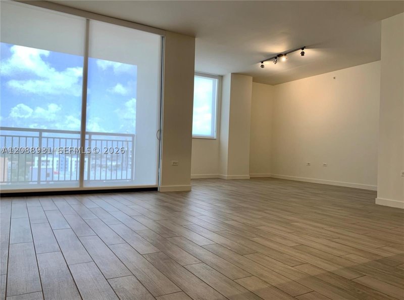 Comprar apartamento no Nine at Mary Brickell Village 3206