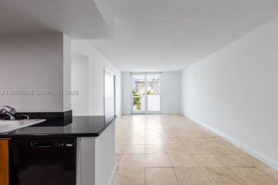 Comprar apartamento no Bayview Plaza 604