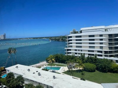 Aluguel de apartamento no Island Pointe 9H