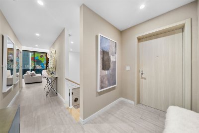 Comprar apartamento no Brickell Flatiron TH1812