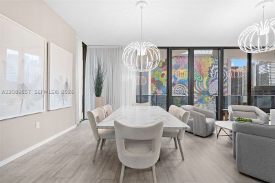 Comprar apartamento no Brickell Flatiron TH1812