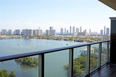 Aluguel de apartamento no The Harbour 2502