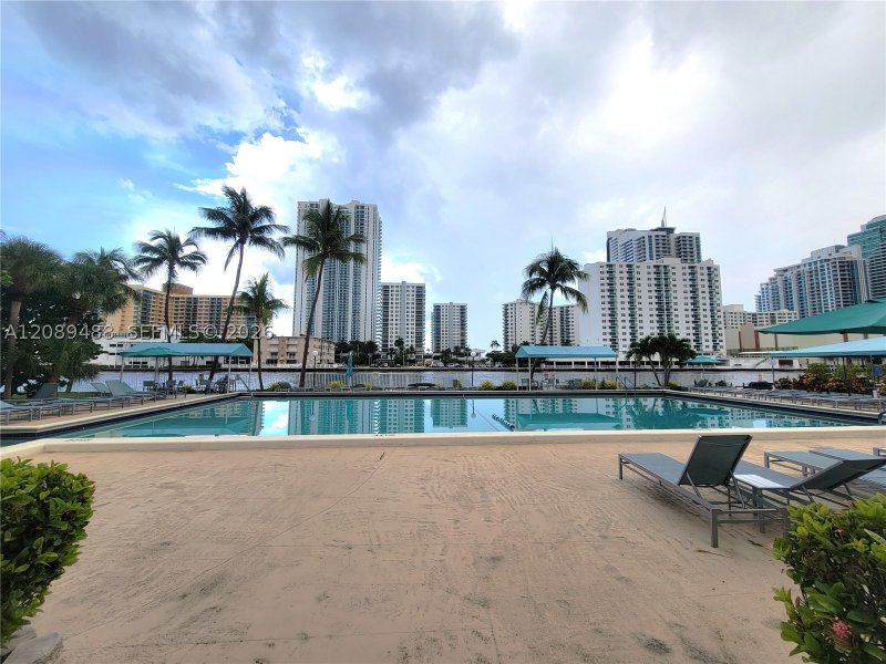 Condo for sale at Oceanview Park 309