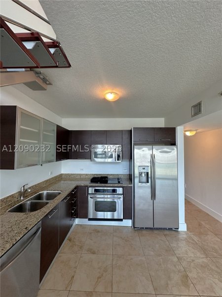 Apartment for rent at Brickell on the River South 1803