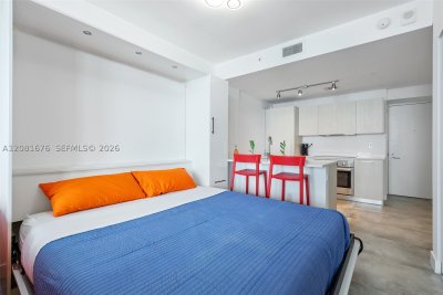 Comprar apartamento no Paraiso Bayviews 2504