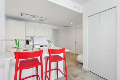 Comprar apartamento no Paraiso Bayviews 2504