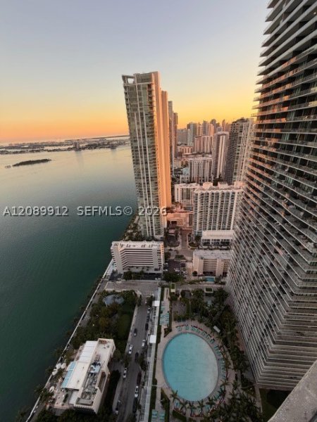 Condo for sale at Paraiso Bay Miami 4406