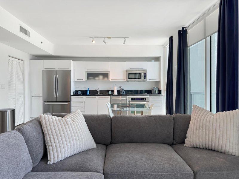 Apartment for rent at Vizcayne Everglades On The Bay 3005