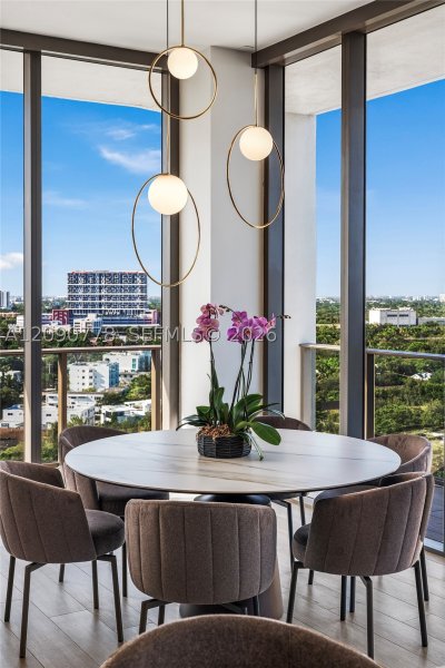 Alquiler de apartamento en Mr. C Residences Bayshore Tower 1412