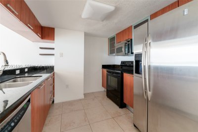 Aluguel de apartamento no 1800 Club 2103