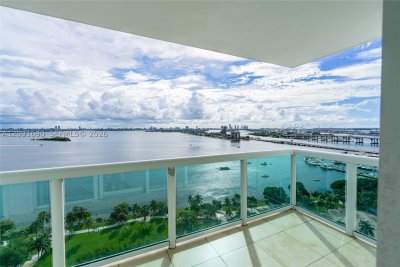 Aluguel de apartamento no 1800 Club 2103