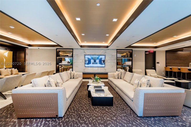 Condo for sale at Merrick Manor 734