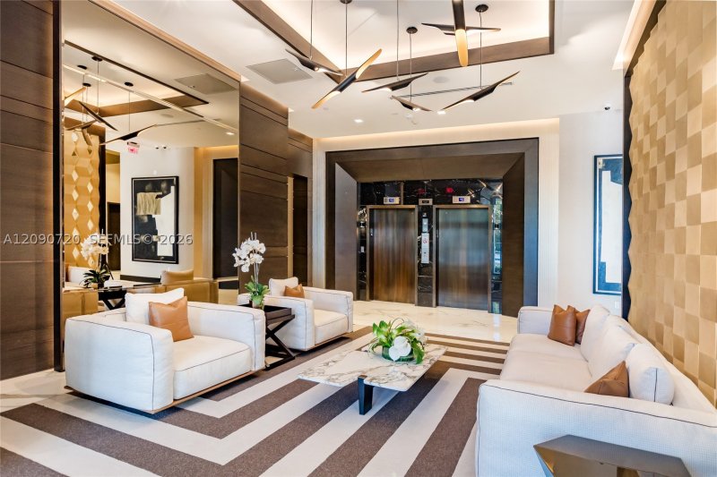 Condo for sale at Merrick Manor 734