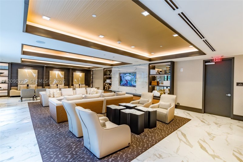 Condo for sale at Merrick Manor 734