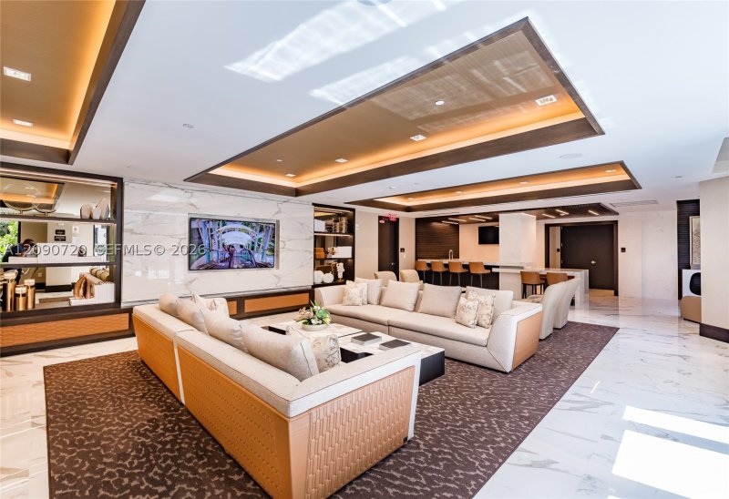 Condo for sale at Merrick Manor 734