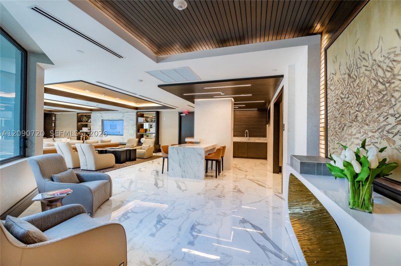 Condo for sale at Merrick Manor 734