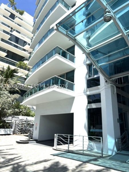 Condo for sale at Azure 303