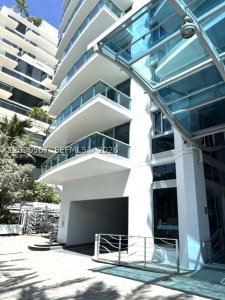 Comprar apartamento no Azure 303