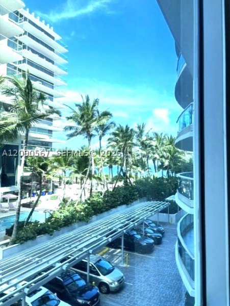 Condo for sale at Azure 303