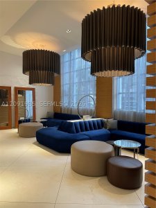 Comprar apartamento en Midtown Miami 4 H2501