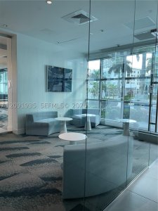 Comprar apartamento en Midtown Miami 4 H2501
