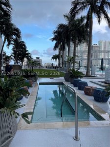 Comprar apartamento en Midtown Miami 4 H2501