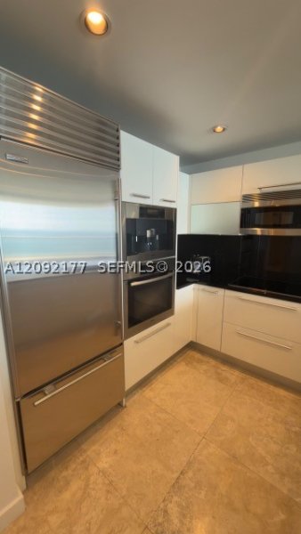 Alquiler de apartamento en Jade Ocean 1506