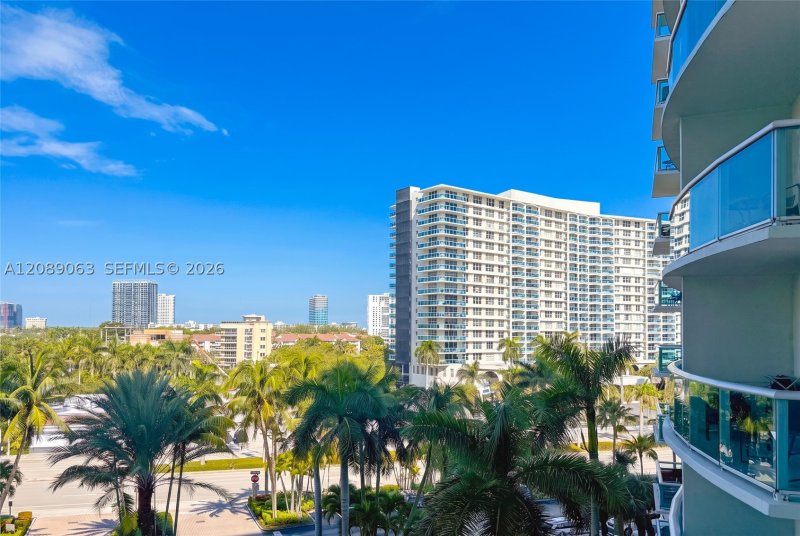 Condo for sale at Tides Hollywood Beach 6S