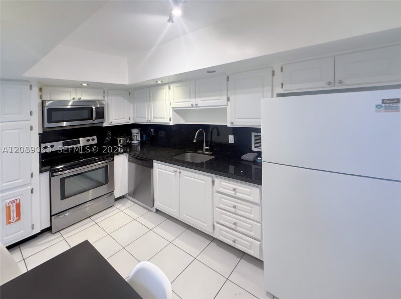 Condo for sale at Tides Hollywood Beach 6S