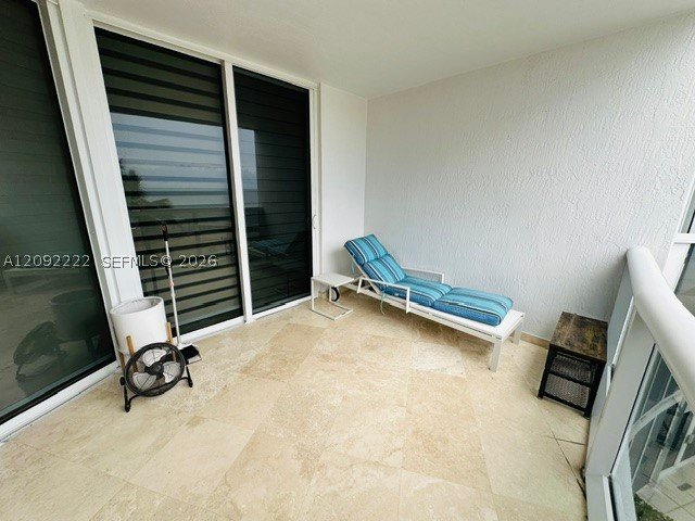 Comprar apartamento no Ocean Three 604