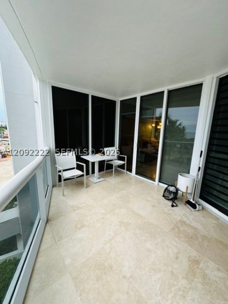 Comprar apartamento no Ocean Three 604