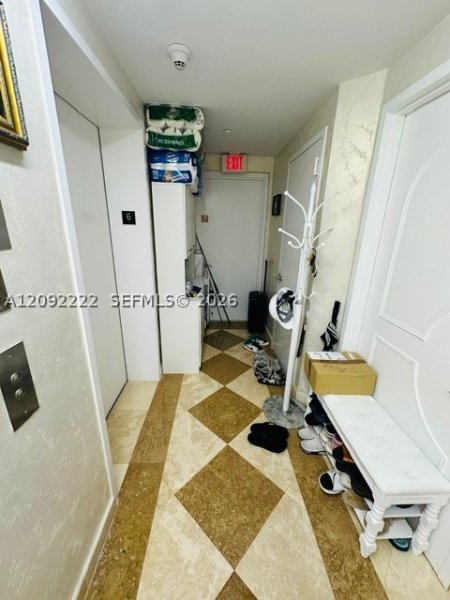 Comprar apartamento no Ocean Three 604