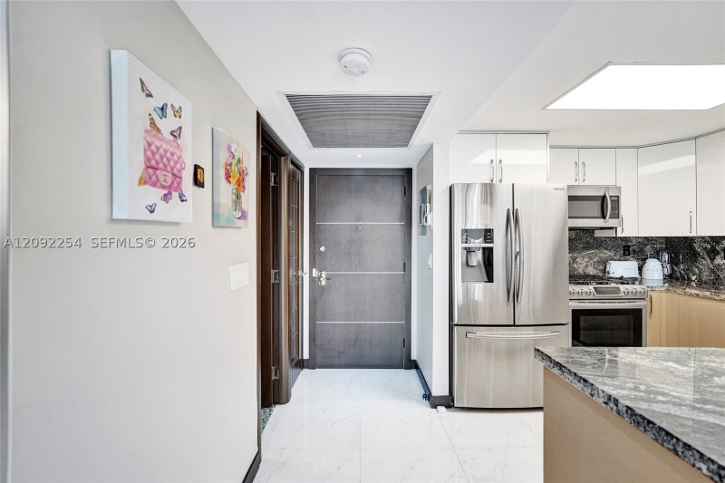 Condo for sale at Parker Plaza Estates 701