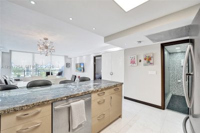 Comprar apartamento no Parker Plaza Estates 701