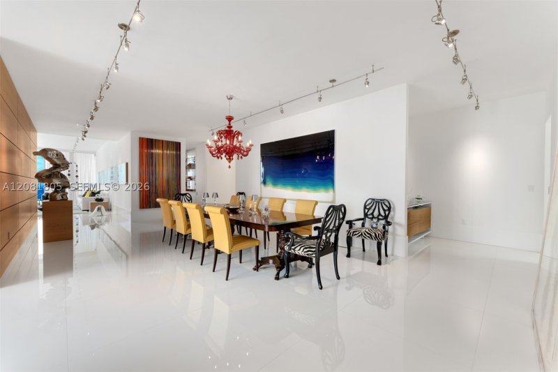 Comprar apartamento en Grove at Grand Bay 1601S