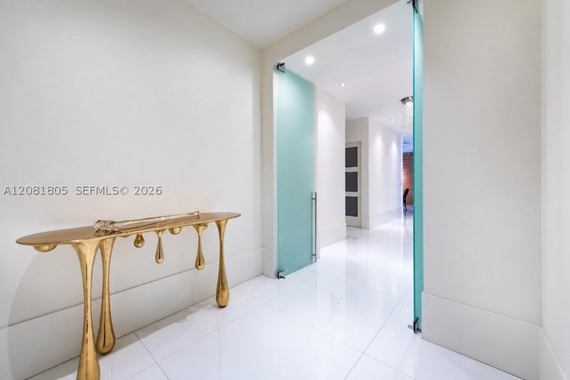 Comprar apartamento en Grove at Grand Bay 1601S
