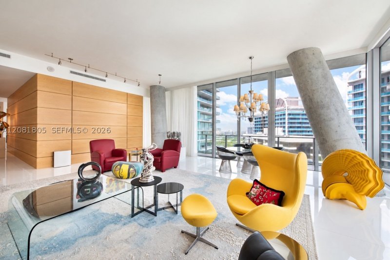 Comprar apartamento en Grove at Grand Bay 1601S