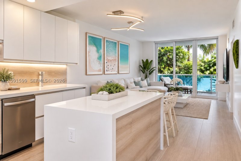 Condo for sale at Roney Palace 318