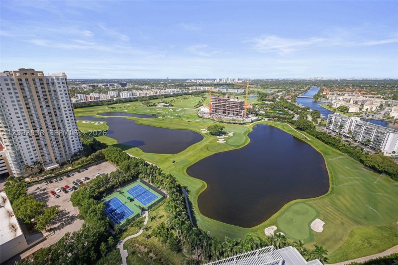 Apartment for rent at Mondrian Hallandale 1907