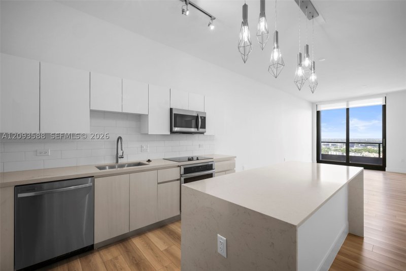 Apartment for rent at Mondrian Hallandale 1907