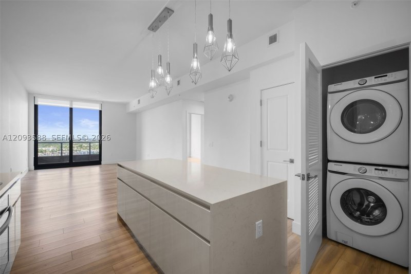 Apartment for rent at Mondrian Hallandale 1907