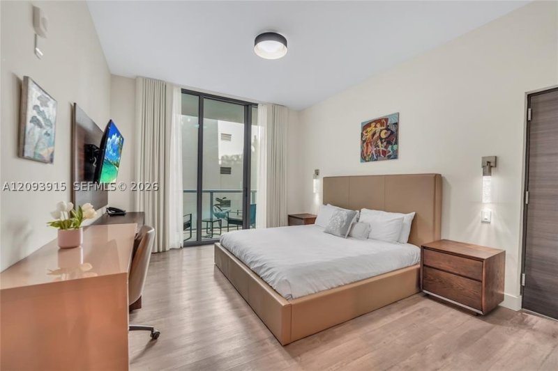 Condo for sale at Costa Hollywood S304